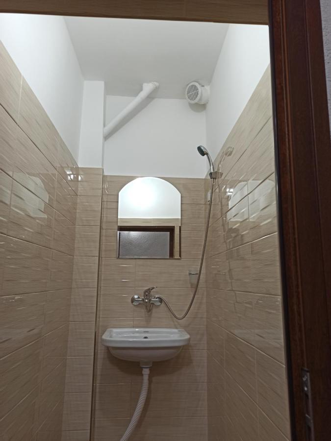 Guest House Ganovi 卡洛费尔 外观 照片