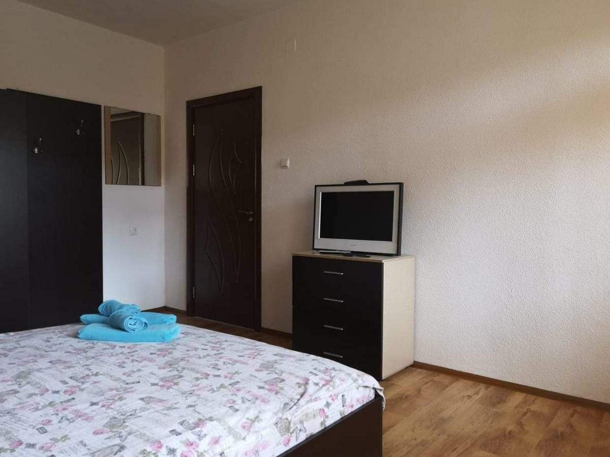 Guest House Ganovi 卡洛费尔 外观 照片