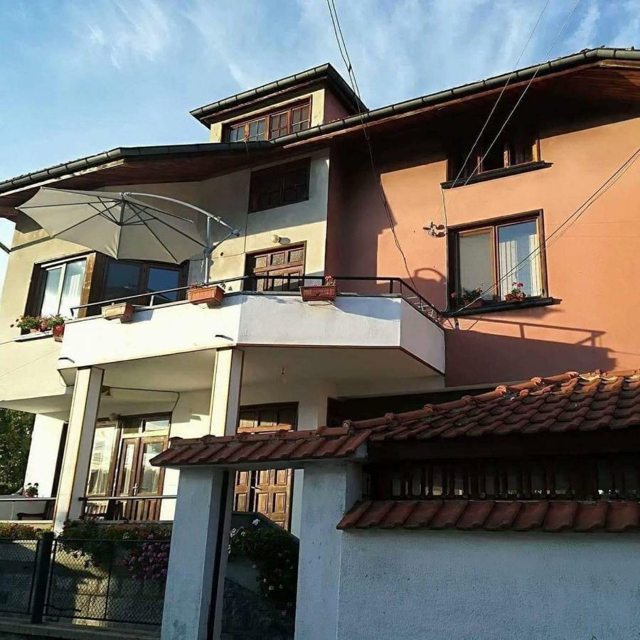 Guest House Ganovi 卡洛费尔 外观 照片